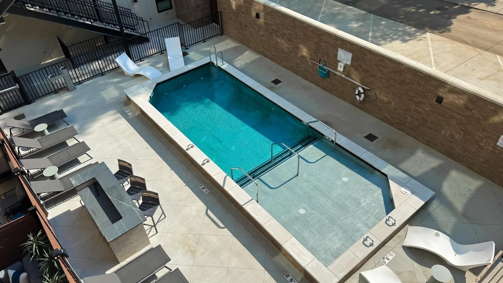 Villa Let Er Buck On Music Row, Mins To Broadway With Pool, Gym, Balcony à Nashville Hébergement de vacances