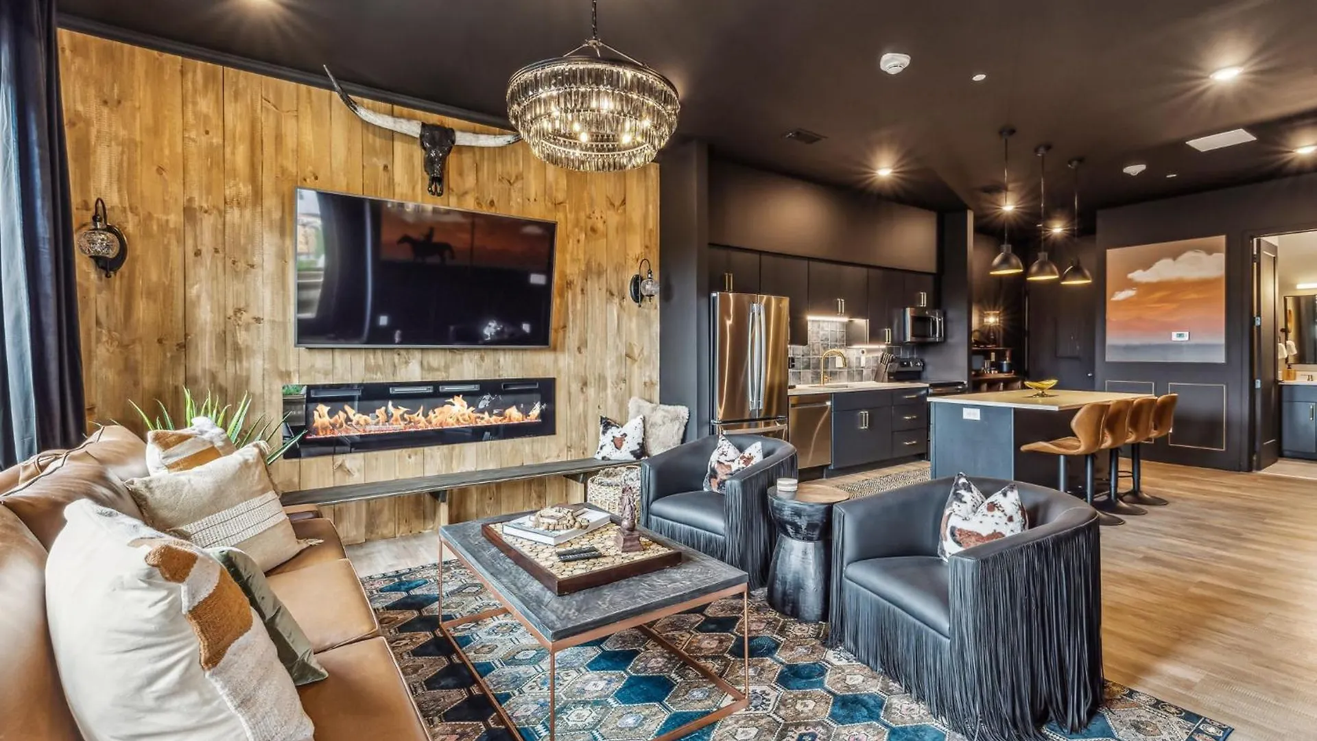 Vakantiehuis Let Er Buck On Music Row, Mins To Broadway With Pool, Gym, Balcony Villa Nashville Verenigde Staten