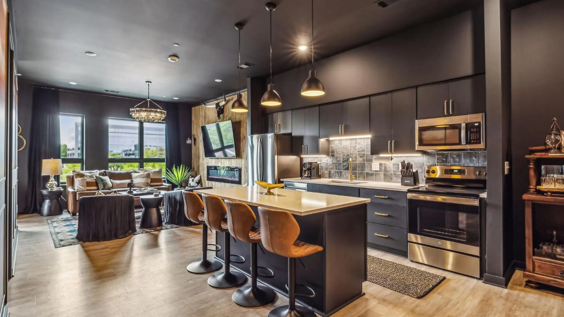 Vakantiehuis Let Er Buck On Music Row, Mins To Broadway With Pool, Gym, Balcony Villa Nashville